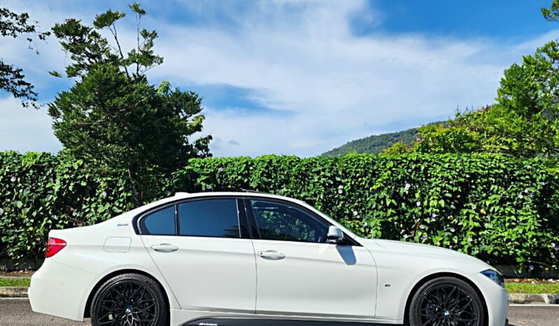 August 2017 BMW 330e (A) F30 Facelift LCi Original M Sport High spec Petrol Turbo, PHEV Local 1 Owner full