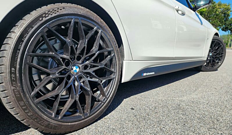 August 2017 BMW 330e (A) F30 Facelift LCi Original M Sport High spec Petrol Turbo, PHEV Local 1 Owner full