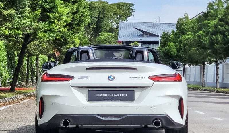 BMW Warranty until May 2027 (5 years unlimited mileage & Free service up to 100k km / until May 2027) * CAR KING! Full Service record by BMW MALAYSIA Since day 1 until Now! 99% Like New! Very Rare in market! full