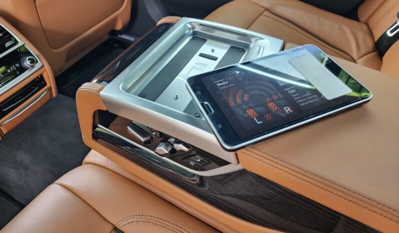 February 2022 BMW 740Le Original M Sport (A) G12 New Facelift LCi 3.0 Liter Petrol Twin Power Turbo, PHEV xDrive Super High Spec ,CKD Local Brand New By BMW MALAYSIA ! 1 Owner! Must Buy! full