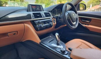 * CAR KING ! Very low mileage 51k Km! Almost like New!February 2018 BMW 318i (A) F30 LCi, New Facelift, Luxury CKD Local Brand New by BMW Malaysia. full