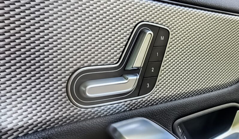 Registered in 2022 MERCEDES-BENZ A200 Sedan Progressive Line (A) V177 Turbo 7 G-DCT, High Spec ! CKD Local Brand By MERCEDES-BENZ MALAYSIA 1 owner! Must Buy! full