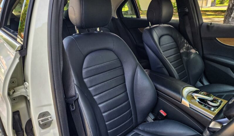 April 2015 MERCEDES-BENZ C250 (A) W205, 7G-TRONIC Original AMG Kits High Spec! CKD Local Brand by MERCEDES C&C Malaysia! 1 owner! Must Buy! full