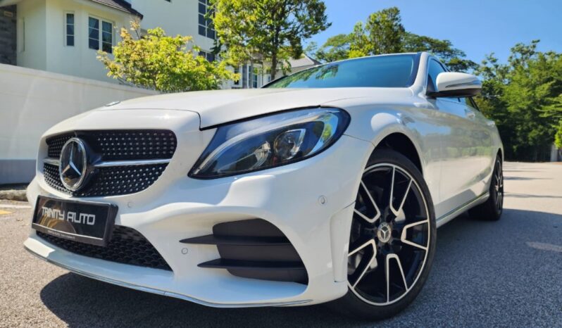 April 2015 MERCEDES-BENZ C250 (A) W205, 7G-TRONIC Original AMG Kits High Spec! CKD Local Brand by MERCEDES C&C Malaysia! 1 owner! Must Buy! full