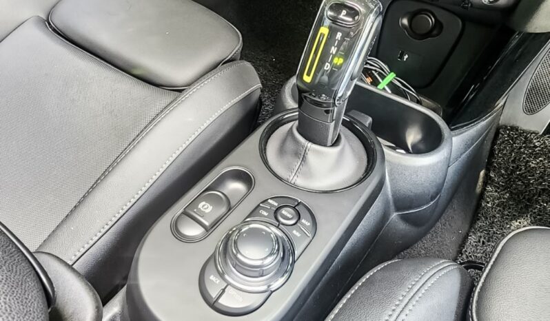 December 2023 MINI COOPER SE 2 Door (A) F56 New facelift High Spec! CBU Local Imported Brand new by MINI /BMW MALAYSIA! 1 Owner Must Buy! full