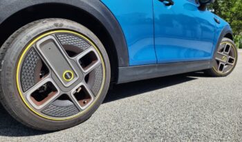 December 2023 MINI COOPER SE 2 Door (A) F56 New facelift High Spec! CBU Local Imported Brand new by MINI /BMW MALAYSIA! 1 Owner Must Buy! full