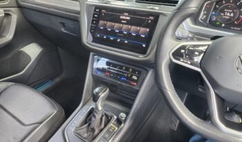 March 2023 VOLKSWAGEN TIGUAN 1.4 TSi (A) Allspace Elegance New Facelift CKD local brand New by VOLKSWAGEN MALAYSIA ! full