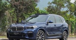 November 2021 BMW X5 xDrive45e (A) G05 3.0L Petrol Twin Power Turbo, PHEV. Original M Sport High Spec! CKD Local Brand New by BMW MALAYSIA! 1 Owner!