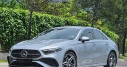 Registered in 2025 MERCEDES-BENZ A250 4MATIC AMG New Facelift (A) V177 Turbo 8G-DCT, Sedan AMG High Spec ! CKD Local Brand NEW by MERCEDES-BENZ MALAYSIA! 1 Owner ! Must Buy!